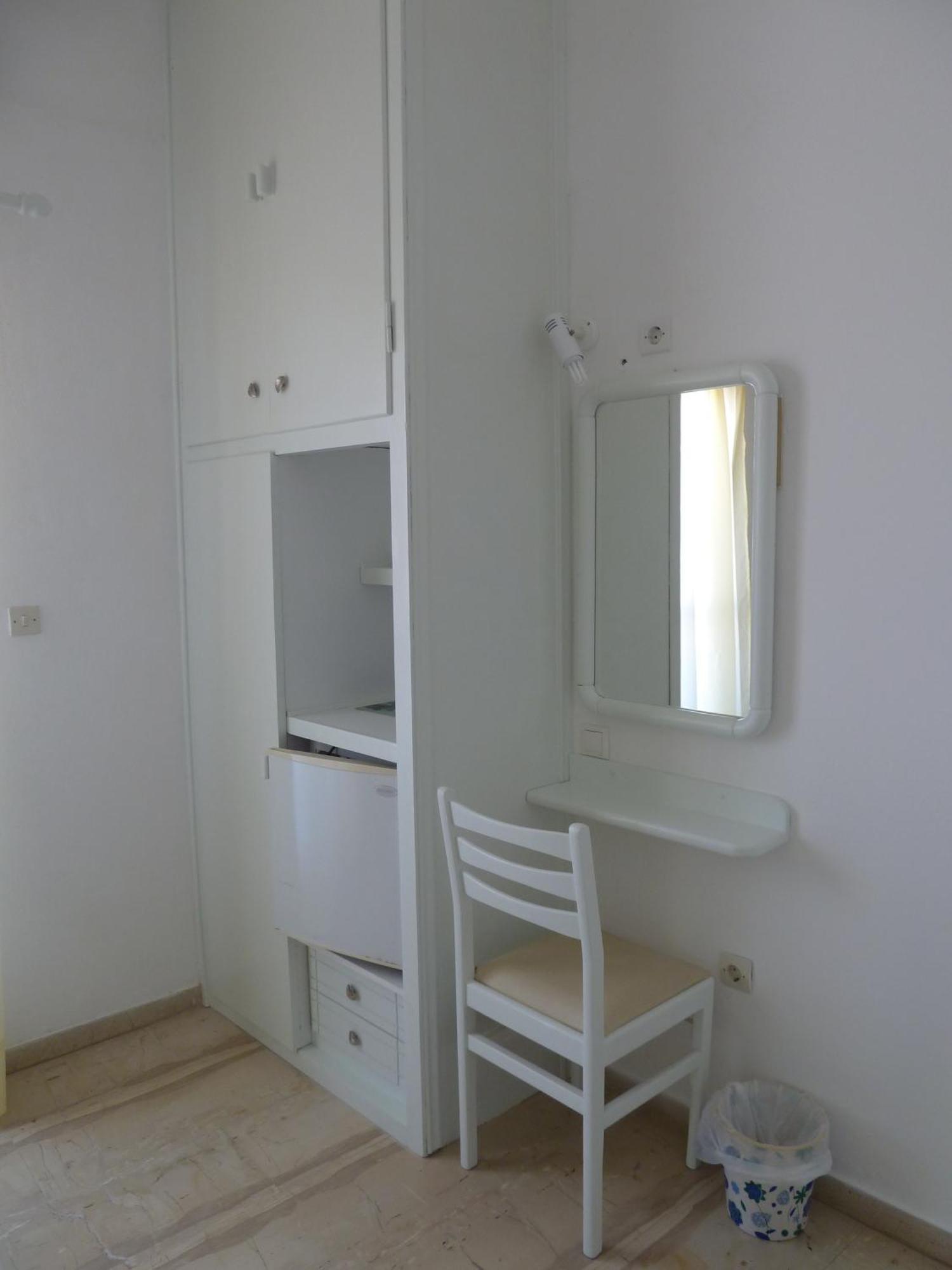 Four Seasons Rooms & Apartments Иос Экстерьер фото
