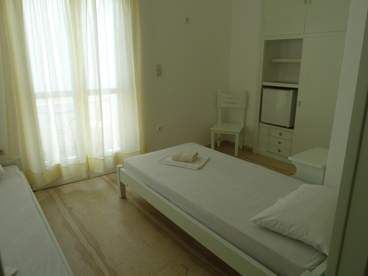 Four Seasons Rooms & Apartments Иос Экстерьер фото